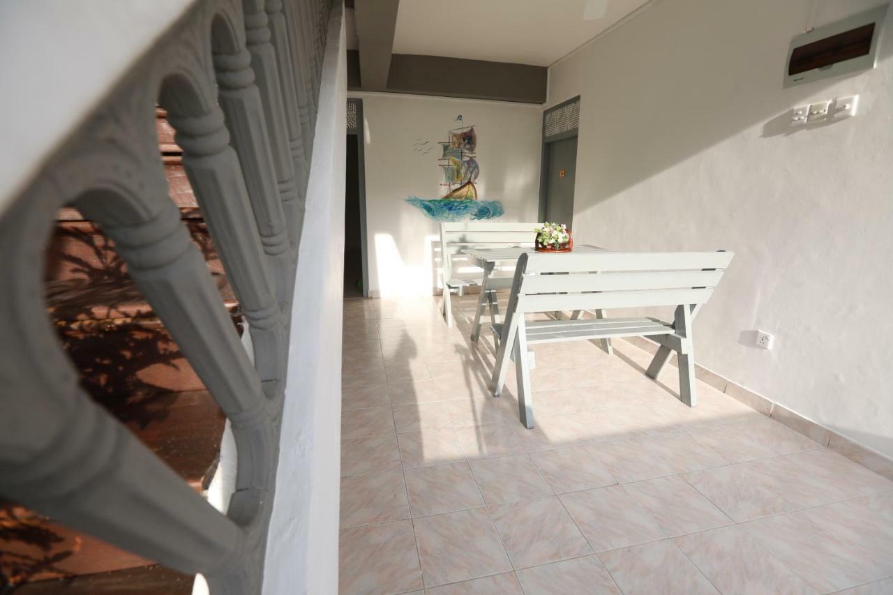 Dock Holiday Guest House Унаватуна Екстериор снимка