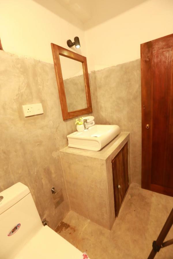 Dock Holiday Guest House Унаватуна Екстериор снимка
