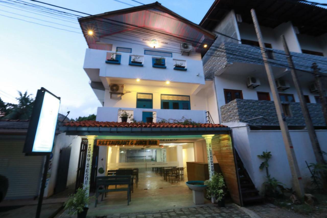 Dock Holiday Guest House Унаватуна Екстериор снимка