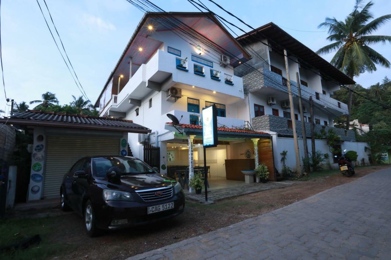 Dock Holiday Guest House Унаватуна Екстериор снимка
