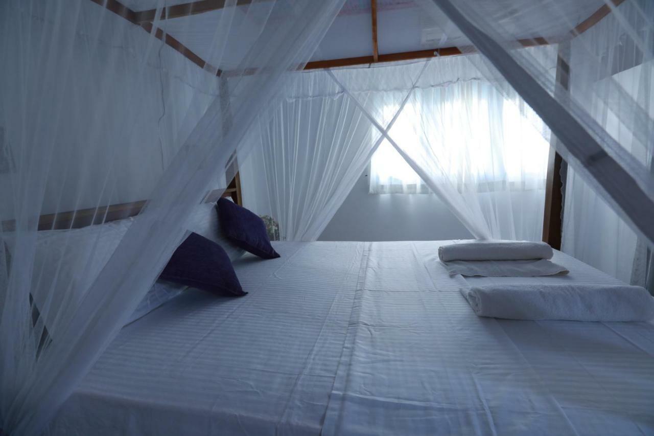 Dock Holiday Guest House Унаватуна Екстериор снимка